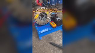 Demonstratie van een draagbare hydraulische slangknijpermachine van 12–24 V